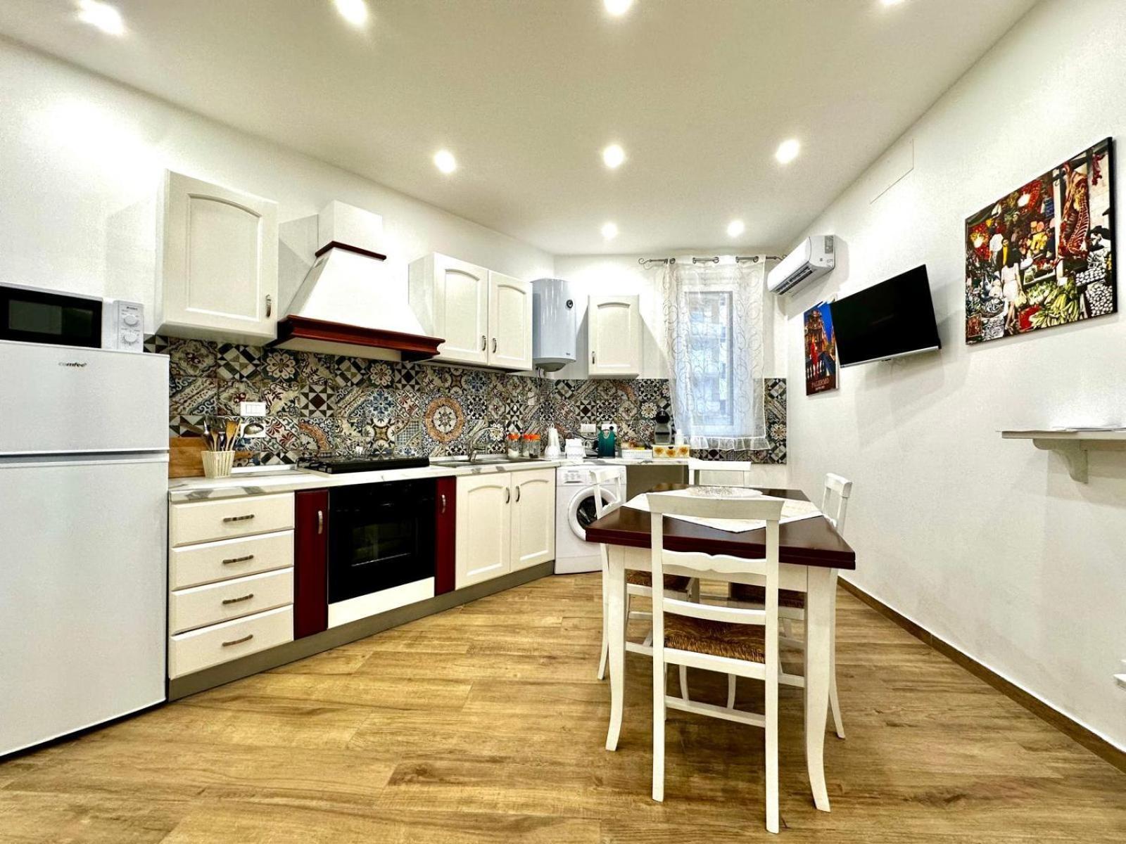 Md Coral Bahlara Apartment